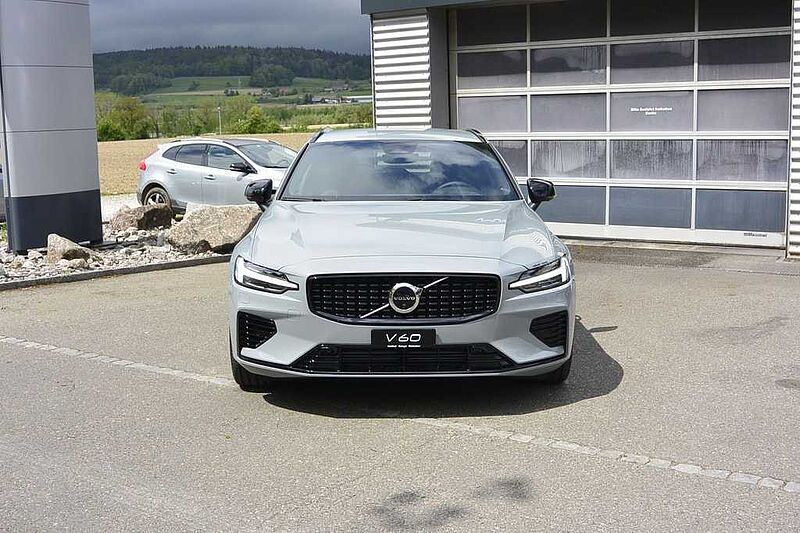 Volvo  T6 eAWD Plus Dark